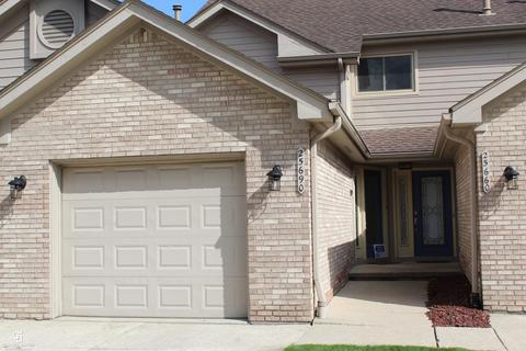 25690 Waterview Dr, Harrison Township, MI 48045