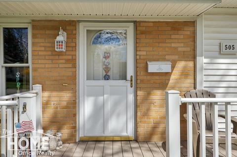 505 E Mcconnel St, Saint Johns, MI 48879 photo 2