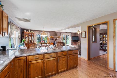 10290 Fairway Dr, Jerome, MI 49249 photo 7