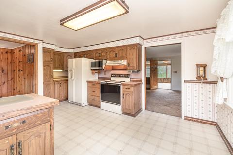 772 N Scheurmann Rd, Bay City, MI 48708 photo 6