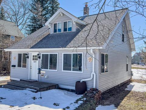 1004 Putnam St, Wakefield, MI 49968 photo 1