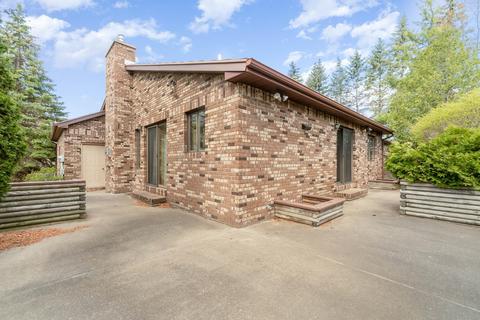 609 E Carpenter St, Midland, MI 48640 photo 25