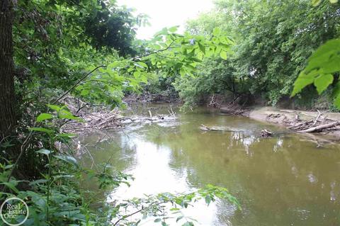 River Lane, Clinton Township, MI 48038