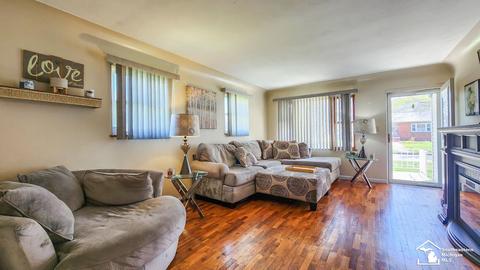 1043 Bentley, Monroe, MI 48162 photo 6