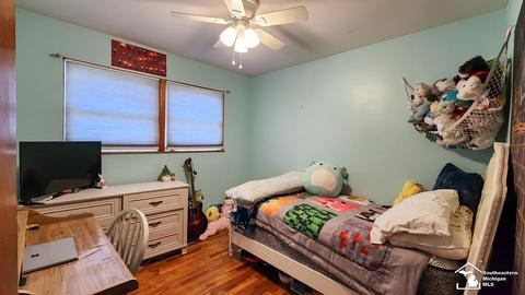 1043 Bentley, Monroe, MI 48162 photo 9