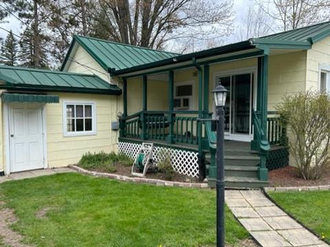 419 Glidden Rd, Beaverton, MI 48612