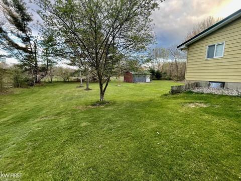8044 N State Rd, Davison, MI 48423 photo 3