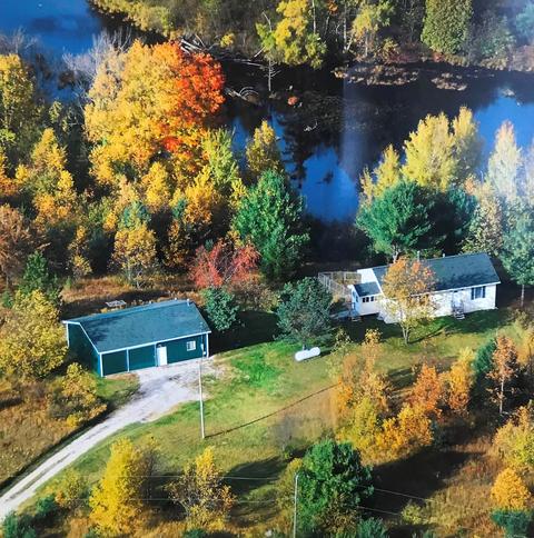 8588 Old State, Farwell, MI 48622