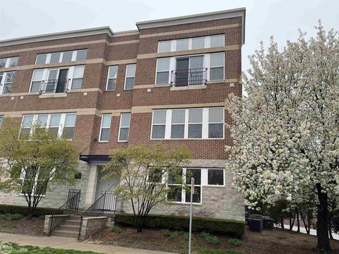 64 Clinton, Mount Clemens, MI 48043