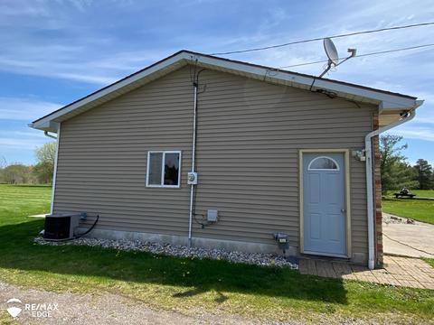 8177 Potter Rd, Davison, MI 48423 photo 25