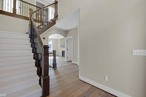 16851 Heron Ln, Macomb, MI 48044 photo 4