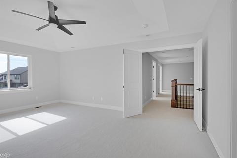 16851 Heron Ln, Macomb, MI 48044 photo 23