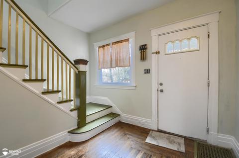 403 W 6th St, Flint, MI 48503 photo 5