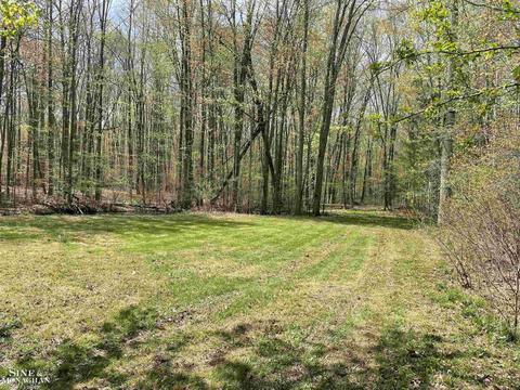 V/l Mayer, Casco, MI 48064 photo 7