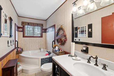 5584 Maple, Farwell, MI 48622 photo 12