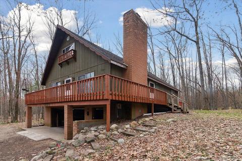 5584 Maple, Farwell, MI 48622 photo 3