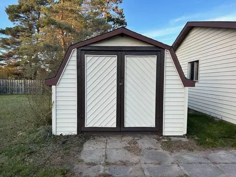 374 Clark, Gladwin, MI 48624 photo 19