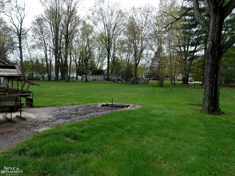 1001 Smith, Algonac, MI 48001 photo 8