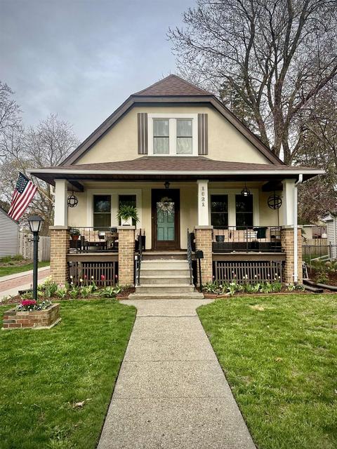 1621 Helen St, Bay City, MI 48708