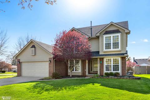 34453 Heartsworth Ln, Sterling Heights, MI 48312
