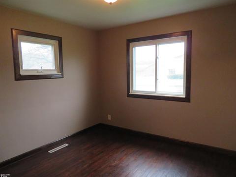 3401 Miller Rd, Flint, MI 48503 photo 11