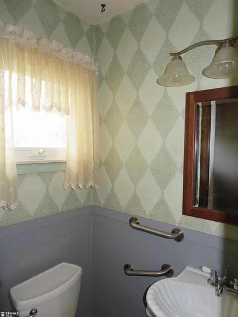 3401 Miller Rd, Flint, MI 48503 photo 8