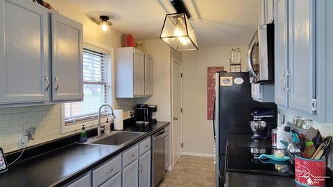 2751 Roberts, Monroe, MI 48162 photo 7