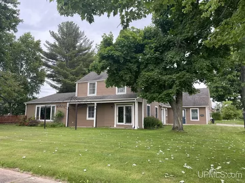 305 N Front, L'anse, MI 49946
