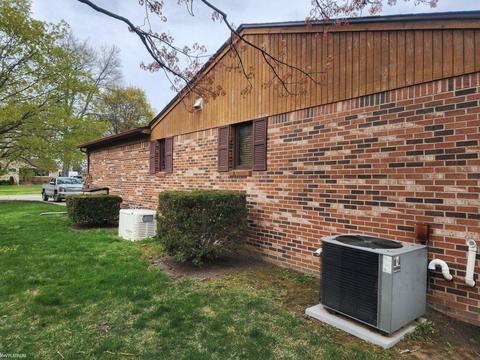 1809 Clinton Ave, Saint Clair, MI 48079 photo 6