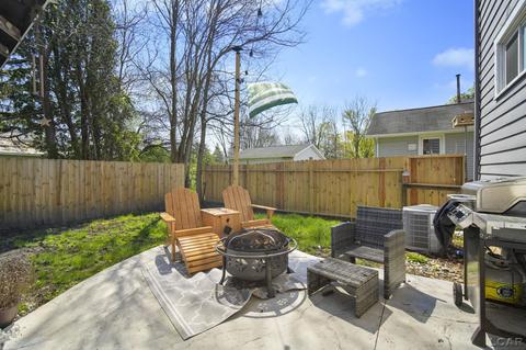 211 Park St, Adrian, MI 49221 photo 16