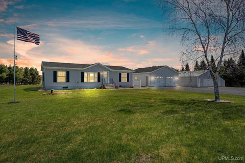 w5889 Number 135 Lane, Menominee, MI 49893
