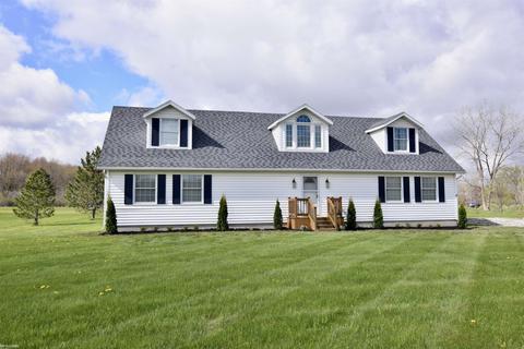 37645 27 Mile Rd, Lenox, MI 48048