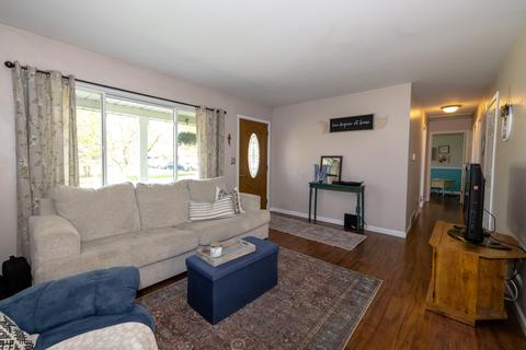 557 Spring, Flushing, MI 48433 photo 5
