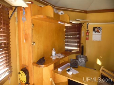 4518 12th, Escanaba, MI 49829 photo 4