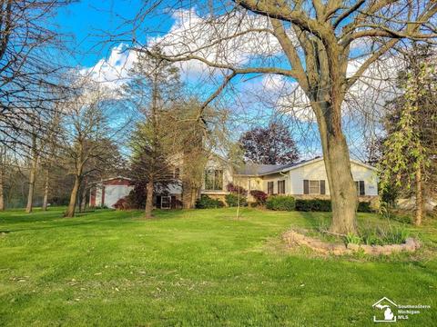 9200 Jackman Rd, Temperance, MI 48182