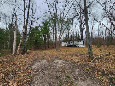 5770 Mostetler, Harrison, MI 48625 photo 11