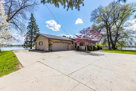 994 S Riv, Bay City, MI 48708