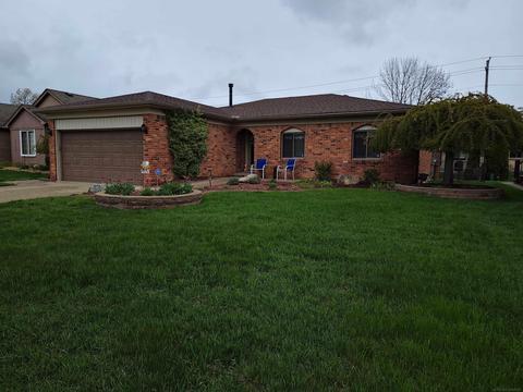15989 Haverhill Dr, Macomb, MI 48044