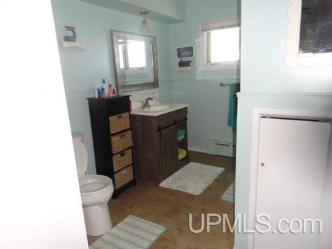 1478 Washington, Munising, MI 49862 photo 10