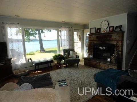 1478 Washington, Munising, MI 49862 photo 4