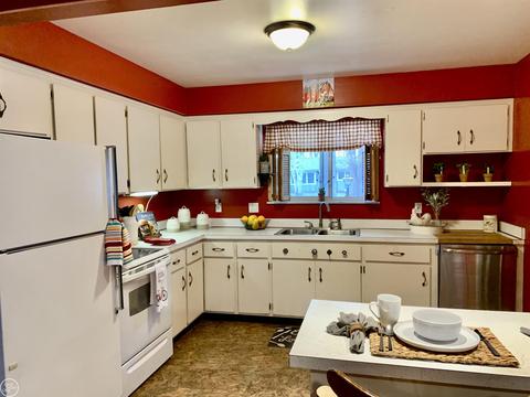 591 Market, Algonac, MI 48001 photo 14