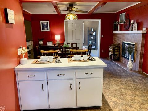591 Market, Algonac, MI 48001 photo 15