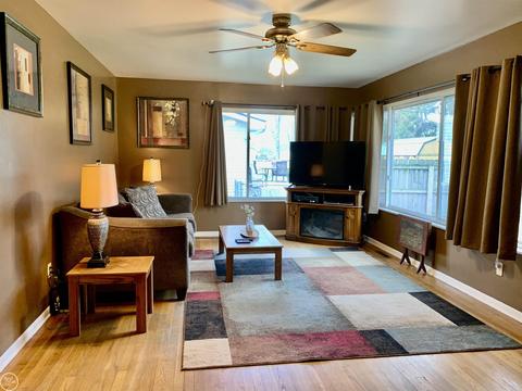 591 Market, Algonac, MI 48001 photo 4