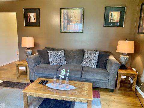 591 Market, Algonac, MI 48001 photo 6