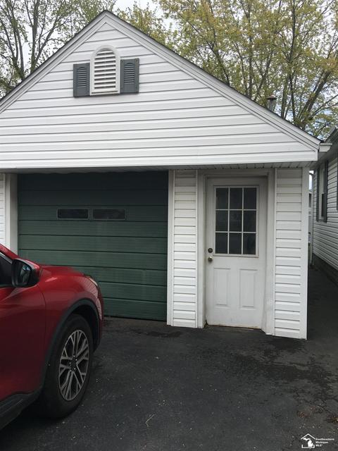 1238 Bentley, Monroe, MI 48162 photo 4