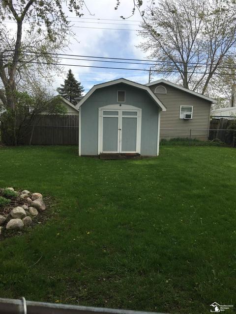 1238 Bentley, Monroe, MI 48162 photo 3