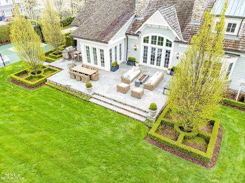 4 Cherryhurst Ln, Grosse Pointe Farms, MI 48236 photo 6