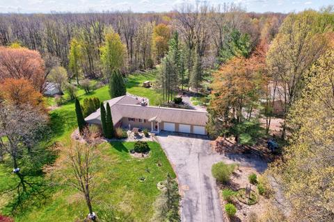 5740 E Townline, Birch Run, MI 48415 photo 2