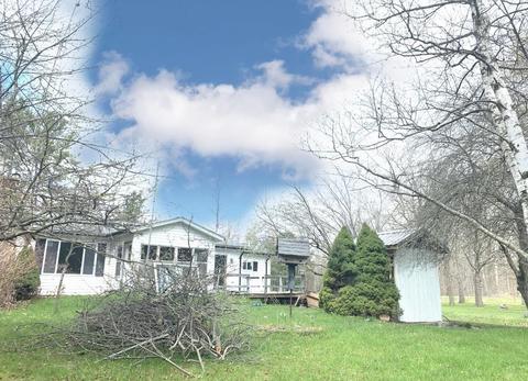 1265 Radov, Gladwin, MI 48624 photo 3