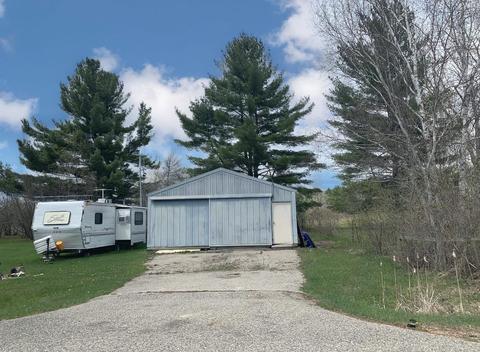 1265 Radov, Gladwin, MI 48624 photo 9
